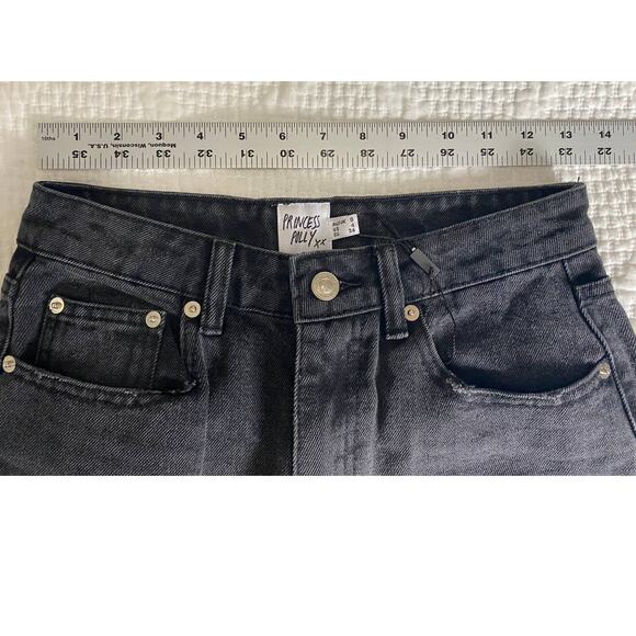 PRINCESS POLLY JEANS 4 BLACK FADED ZAIDEN STRAIGHT LEG MOM TAPERED CHEWED HEMS - Picture 9 of 9